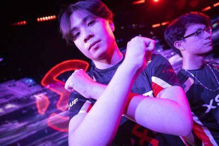 100 Thieves Cryocells Valorant Settings 2022: Crosshair, Sensitivity, Gear, Keybinds, and More » TalkEsport