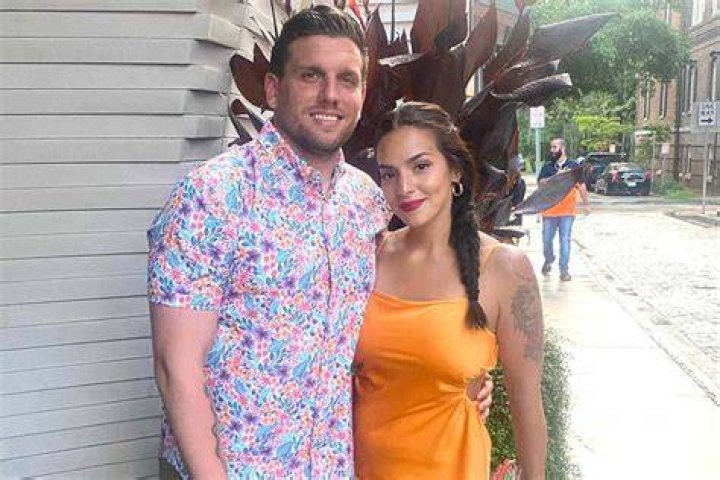 Chris Distefano gender