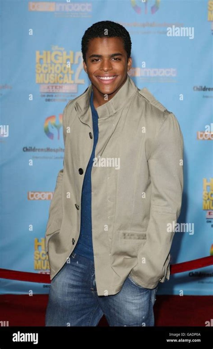 Chris Warren Jr.