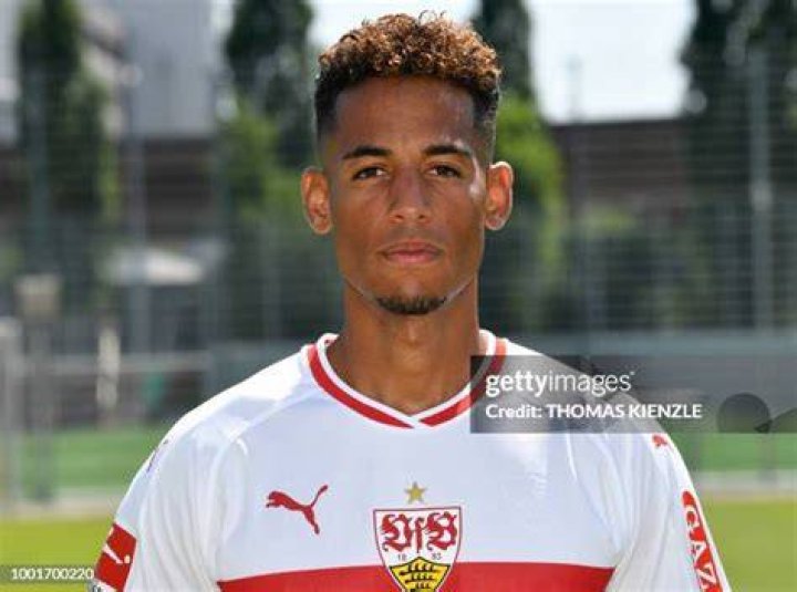 Dennis Aogo