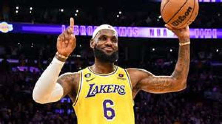 el james success