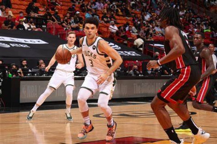 Elijah Bryant Elijah Bryant