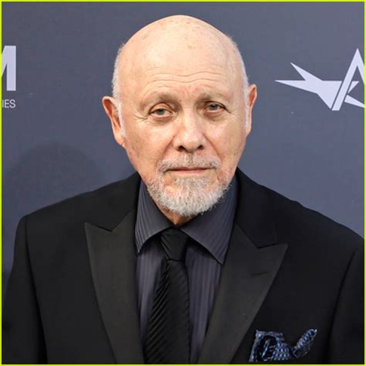Hector Elizondo Net Worth Image