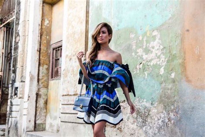 Jessi Malay's Photo