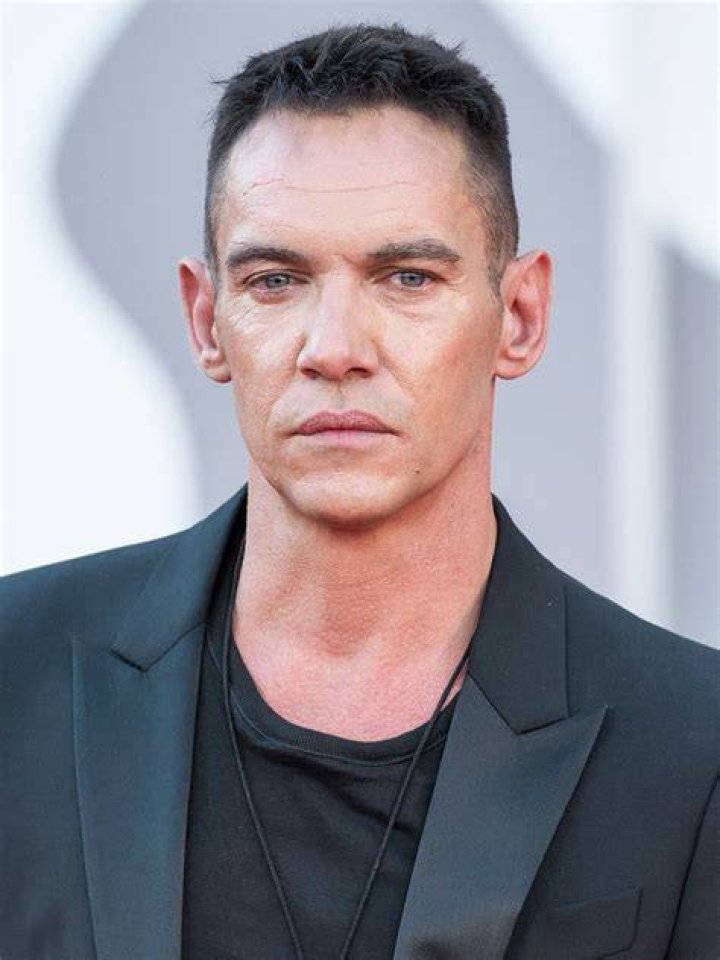 Jonathan Rhys Meyers net worth