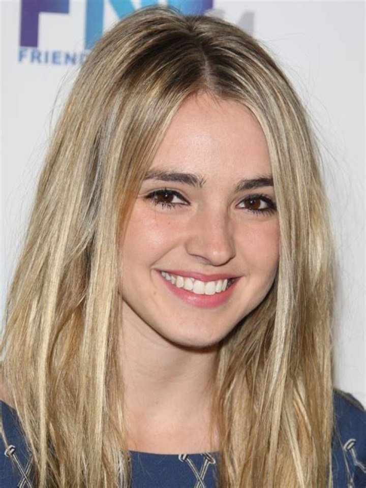 Katelyn Tarver's Photo