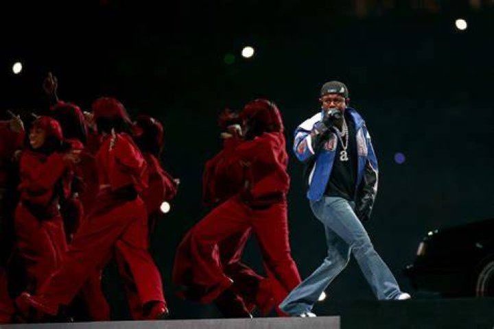 Kendrick Lamar Performing with J. Cole in Detroit - j cole grammys won