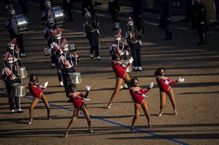 Majorette song/dance song - dance music majorette