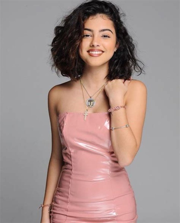 Malu Trevejo hot and beautiful figure