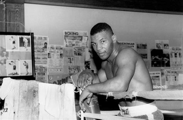 mike tyson early life and boxing career mike tyson early life and boxing career