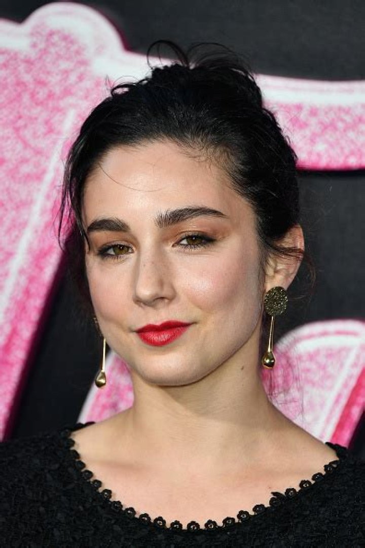 Molly Ephraim net worth