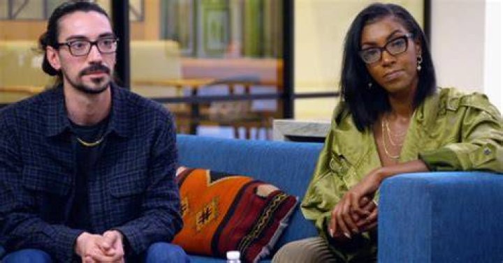 Orion and Lauren talk about race on their honeymoon on MAFS