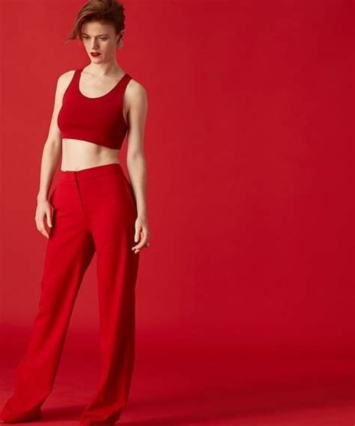 Rose Leslie height