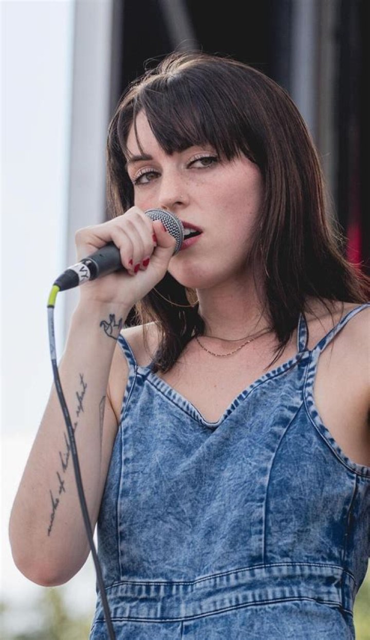 Sasha Sloan's Photo